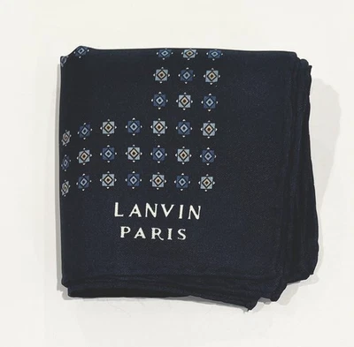 Lenço LANVIN Seta coleção de seda azul marinho vintage masculino terno de bolso quadrado 14,5” - Imagem 1 de 4