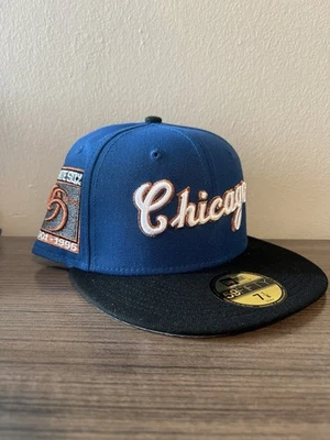 EXCLUSIVO Sombrero Ajustado Rahnni Burdeens New Era Chicago Medias Blancas Azul Negro 7 1/8 Foto 1 de 4
