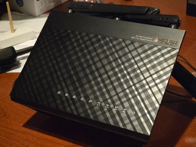 ASUS RT-AC1900P 4 Ports Wireless Gigabit Router RT-AC68UV2 - Image 1 of 3