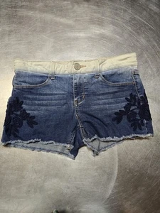 Girls Shorts - Picture 1 of 4