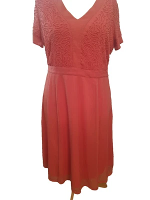 Beautiful Summer Dress Size 18  - Image 1 of 4