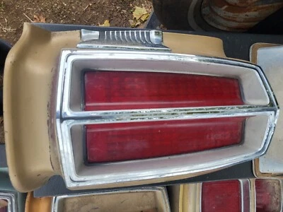 Conjunto de luces traseras Amc Hornet 1967 con carcasa Foto 1 de 4