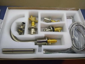 Hudson Reed Quest 5. Bad Dusche Mischbatterie - Gebürstetes Nickel - Bild 1 von 7