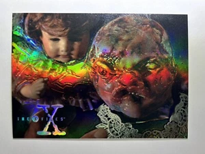 X Files Season 3 - 1996 Topps - Paranormals Finest Card - X3PF1  Episode 3X04 - Picture 1 of 2