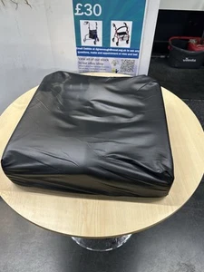 Invacare Matrx Flo-tech Plus Cushion With Gel Insert Pressure Or Piles Relief - Picture 1 of 9