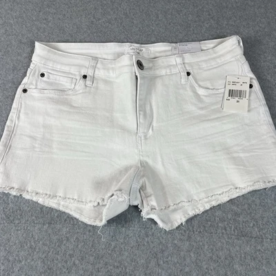 STS Blue Woman 31 White Boyfriend Short 9"Mid Rise  Zipper Pockets Casual Summer - Image 1 of 4