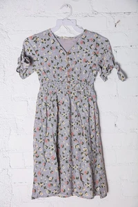 Girls Floral Button Front Dress Sz Medium (6) Purple Smocked Waist Casual - Picture 1 of 1
