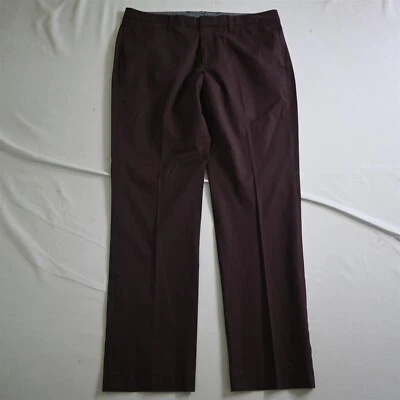 Calça social masculina Bonobos 35x32 marrom vermelha fina Manteco frente plana - Imagem 1 de 4