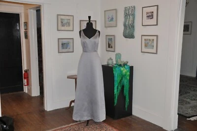 Dama de honor novia espalda en V cintura natural aline sin mangas satinado platino talla 10 Foto 1 de 4