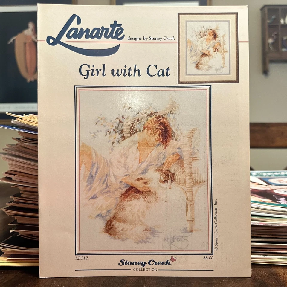 Folleto Lanarte Stoney Creek niña con patrón de punto de cruz de gato Foto 1 de 1