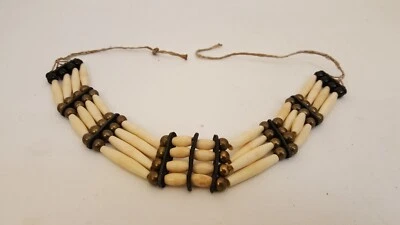 COLLAR DE VIDRIO LATÓN ESPECIE HUESO BOVINO GANADO ARTESANAL HECHO A MANO EN TENDÓN Foto 1 de 4