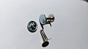 2 rivet rivet saddle and rubber profile bonnet Vespa PX 125 150 200 018074 - Picture 1 of 1