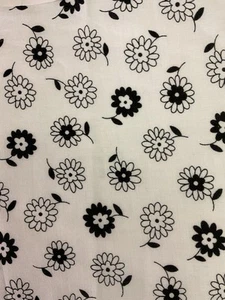 1 Yard Black & White Flowers 44” Wide 100% Cotton - Picture 1 of 1