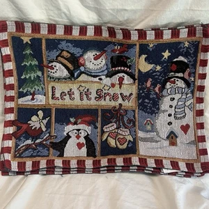 Set 5 Vtg Christmas Tapestry Placemats 18 X 12.5 Multicolor Snowman Wreath Tree - Picture 1 of 9