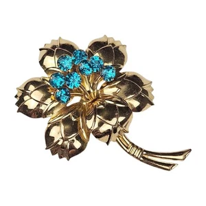 Vintage Flower Brooch Blue Rhinestone Shiny Gold Plated Large Mid Century 3 1/8" - Picture 1 of 12