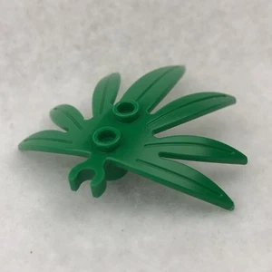 LEGO 10884 Green Plant Leaves 6 x 5 Swordleaf with Open O Clip Thick (x1) - Picture 1 of 3