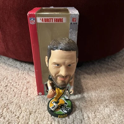 Brett Favre Green Bay Packers Bobblehead CABEZA GRANDE Leyendas del Campo BONITO Foto 1 de 4
