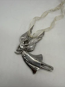 Serenity Seasons of Cannon Falls Angel Ornament Mother Holds her Childrens hands - Picture 1 of 7