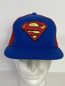 Superman DC Comics New Era 59Fifty eng anliegende Wollmütze Größe 7 1/8 - Bild 1 von 11