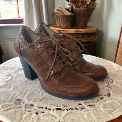 Kenneth Cole Reaction Oxford Booties Sz 7.5M Heels Faux Alligator Shoes Lace Up - Image 1 of 4