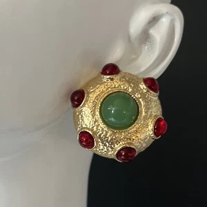 Etruscan Gripoix Glass Earrings Red Green Mogul Gold Dome Pierced Designer Style - Picture 1 of 7
