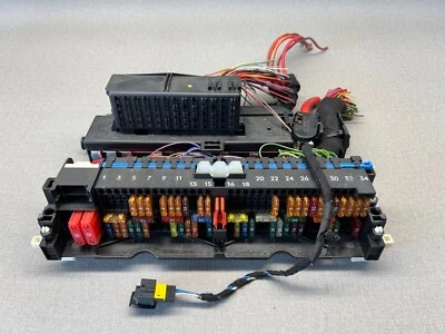 2001-2006 BMW M3 E46 3.2L S54 caixa de fusíveis genuína 8364542 - Imagem 1 de 4