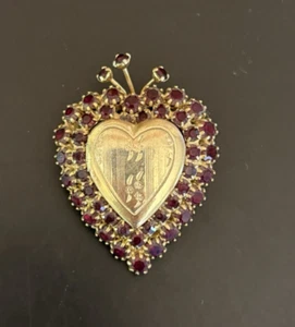 Vintage Gold Tone Red Rhinestone Heart Locket Pin Brooch: Signed Hobe - Picture 1 of 6