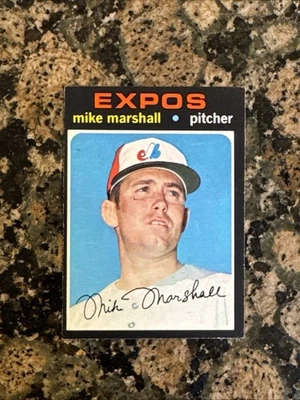 1971 Topps - High # SP Mike Marshall #713 Black Line under Right Eye NM+ - Image 1 of 2