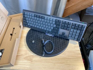 Teclado mecánico Bluetooth Logi MX con cable y dongle YR0082 - Imagen 1 de 5
