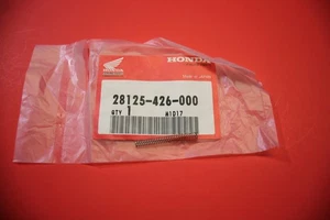 NOS GENUINE Honda SPRING ATC250M ATC200M BIG RED 200 OEM # 28125-426-000 - Picture 1 of 3