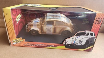 Полностью загруженный Volkswagen Beetle Junkyard Herbie 1:18 Johnny Lightning Herbie - Изображение 1 из 4