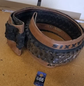 Maxxis Minion DHR II Tubeless Mountain Tire 29 x 2.4 WT - Picture 1 of 8