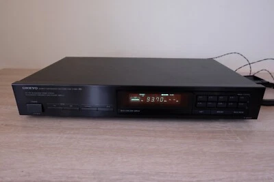 Onkyo T-4000 Home Cuarzo Sintetizado AM/FM Sintonizador Estéreo Estéreo 10 Vatios de Potencia Foto 1 de 3