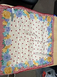 Jacqueline Ferrar Women’s Floral Scarf 28” Square Made In Japan 100% Silk - Picture 1 of 14