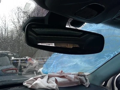 Used Front Center Interior Rear View Mirror fits: 2018 Jeep Compass automatic di - Image 1 of 4