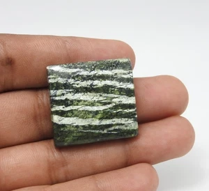 44.00 Cts Natural Green Swiss Opal Gemstone Best For Pendant Making 25x27x6 mm - Picture 1 of 8