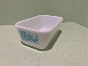 Vintage Pyrex Blue Rooster Butterprint Refrigerator Dish 0502 - Picture 1 of 1