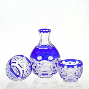 Edo Kiriko (Cut Glass): Set of Bottle and Glasses (Tokkuri)(Guinomi)(Butterfly) - Picture 1 of 9