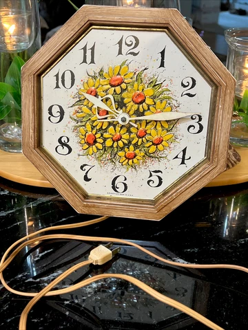 Vintage Midcentury Modern Spartus Yellow/Orange Flower Retro Wall Octagon Clock Cover