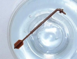 SCHÖNE maßgeschneiderte GAFFI STICK Waffe 1977 Sandleute UNBEMALTE SCHWIMMER Vintage Star War - Bild 1 von 3