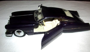 Legends Mattel "Cadzilla" 1/24 Diecast Metallauto lila, ZZ Top inspiriert - Bild 1 von 9