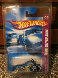 2007 Hot Wheels TEAM Custom Bikes Scorchin' Scooter Blue #3/4 1/64 151/196 - Picture 1 of 7