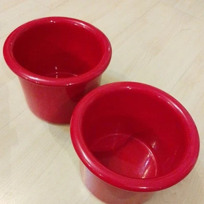 2 Stück rote Blumentöpfe Übertopf Hochglanz Deko Töpfe Weihnachten Advent - Bild 1 von 4