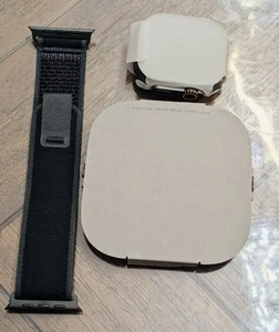 Apple Watch Ultra 2 GPS + Cellular 49mm Titanium Case Black Trail Loop M/L 2024 - Picture 1 of 6