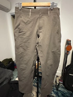 Arcteryx Veilance Align MX Shade size 30 (HEMMED) - Image 1 of 3