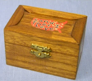 Joyero Caja de Regalo Pequeña Toda Madera de Roble con Bisagras de Latón y Pestillo Decoración Bandera EE. UU. - Imagen 1 de 6