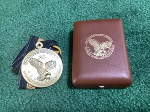 VINTAGE UNITED STATES ARMY RESERVE NATIONAL SCHOLAR ATHLETE AWARD - Picture 1 of 7