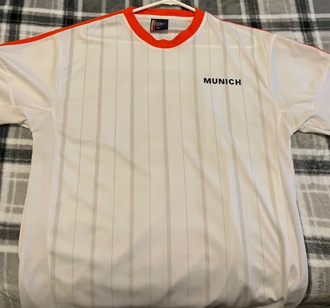 Munich soccer shirt size XL Cover