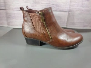 Unisa Brown Leather Ankle Boots with Zipper Accents, Size 8 1/2M - Picture 1 of 12