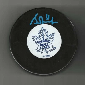 Grant Fuhr Signed Toronto Maple Leafs Vintage Logo Puck Signed In Blue - Picture 1 of 2